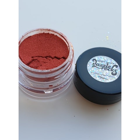 DAZZLING PIGMENTS TAMMY TAYLOR HOLLY BERRY 